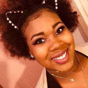 Meet your Posher, Leah